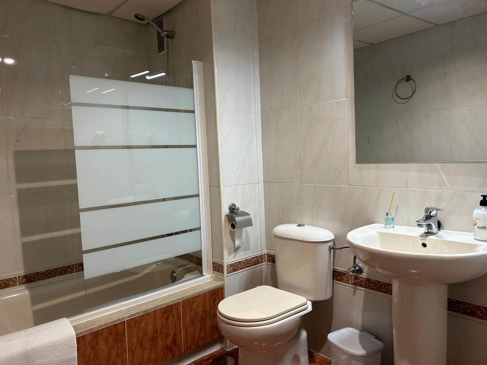 Garden Teatinos, Apartamento Con Piscina Y Ac Málaga Buitenkant foto