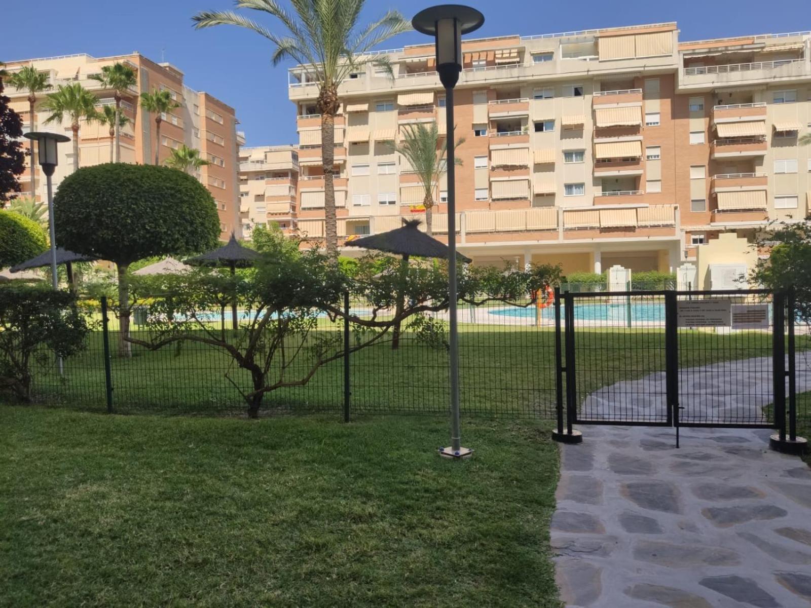 Garden Teatinos, Apartamento Con Piscina Y Ac Málaga Buitenkant foto